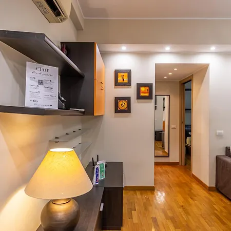 Apartment Porta Vittoria 1br, Free Ac, Wifi & Netflix By Tilo *