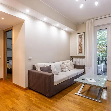 Apartment Porta Vittoria 1br, Free Ac, Wifi & Netflix By Tilo