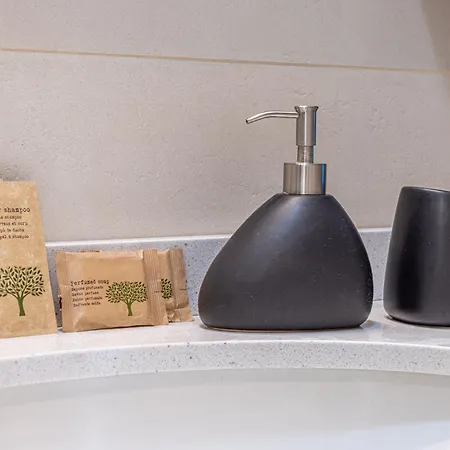Porta Vittoria 1br, Free Ac, Wifi & Netflix By Tilo Apartamento